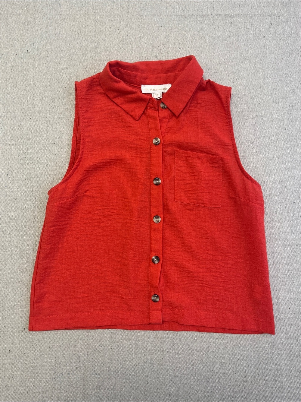 Monteau Los Angeles Sleeveless Button Front Blouse Coral Red Size M